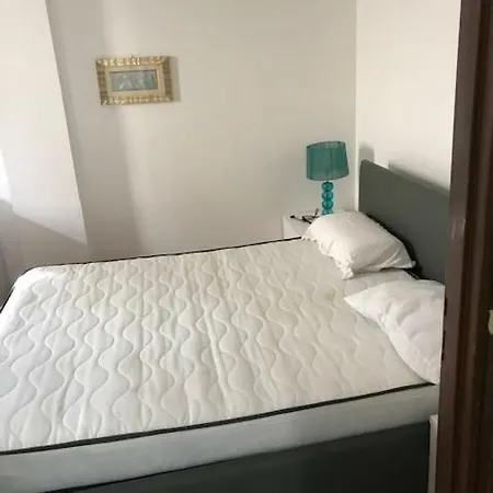 Lacava Apartman *