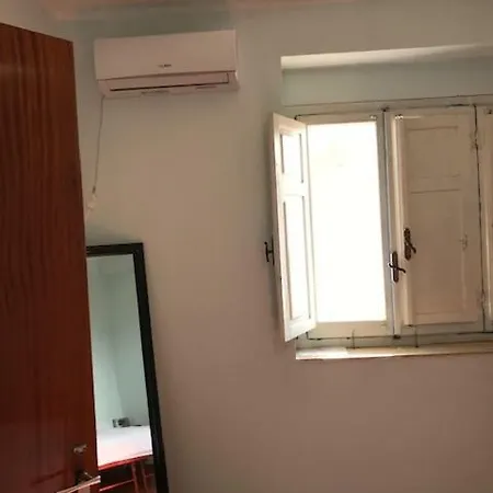 Lacava Apartman *